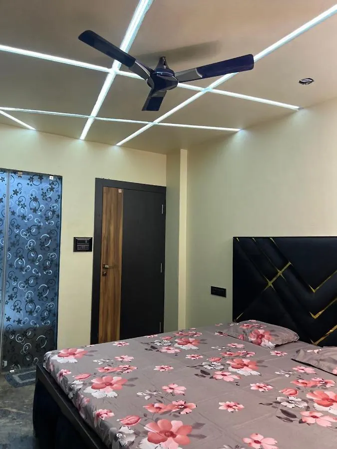 Apartament Ayudh Bhawan Waranasi 0*,  Indie